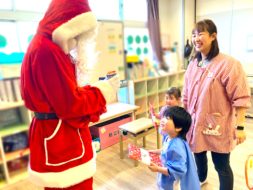 わくわくルーム（未就園児）　１２月の様子